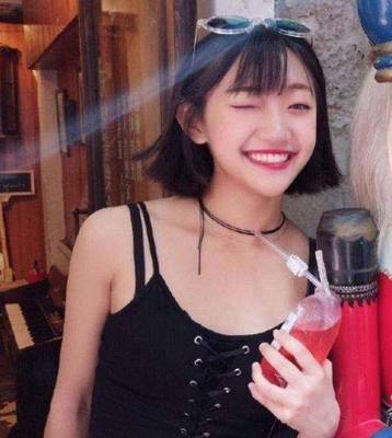 嘲王历阳不肯饮酒